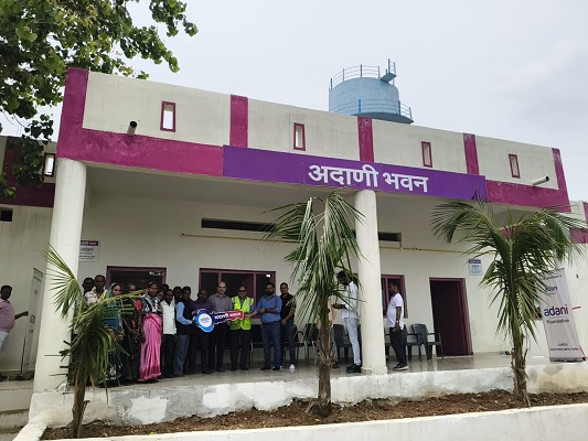 "अदाणी भवन" का लोकार्पण, ढनढनी ग्राम पंचायत में ग्रामीणों को मिली विकास की नई सौगात