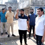 कोरबा में अतिक्रमण : आयुक्त खुद उतरे सड़क पर, बुधवारी बाजार और घंटाघर रोड कराया अतिक्रमण मुक्त