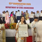 कोरबा की बेटी राधा अग्रवाल ने IIT मद्रास से सिविल इंजीनियरिंग की पढ़ाई पूरी कर बढ़ाया जिले का मान