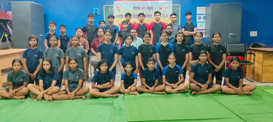 पीएम श्री स्कूल जवाहर नवोदय विद्यालय, सलोरा में संकुल स्तरीय योग प्रतियोगिता का सफल समापन
