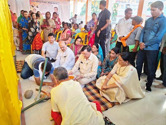 उद्योग मंत्री एवं महापौर ने किया 02 करोड़ 76 लाख रूपये के नये विकास कार्य का भूमिपूजन