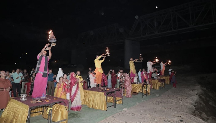 ज्येष्ठ पूर्णिमा पर भव्य हसदेव आरती संपन्न, हसदेव संरक्षण के संकल्प के साथ जुटे श्रद्धालु