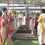 श्री लक्ष्मीनारायण महायज्ञ एवं हसदेव महाआरती : वैदिक मंत्रोच्चार से हुआ वेदी पूजन व हवन