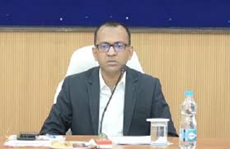 कलेक्टर के निर्देश के पश्चात भैंसमा तहसीलदार ने कोटवारी सेवा भूमि का नामांतरण किया गया अपास्त