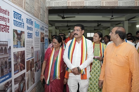 सेवा पखवाड़ा-विकसित भारतः प्रधानमंत्री श्री मोदी की संकल्पना थीम पर छायाचित्र प्रदर्शनी का हुआ आयोजन