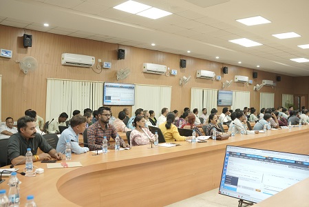 कलेक्ट्रेट सभाकक्ष में ई-ऑफिस कार्यप्रणाली का दिया गया प्रशिक्षण