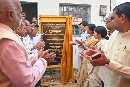 उद्योग मंत्री श्री देवांगन ने श्री चंदपुरिहा कंसोधन वैश्य गुप्ता समाज को सामुदायिक भवन की दी सौगात