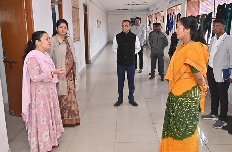 मंत्री श्रीमती लक्ष्मी राजवाड़े ने किया बाल संप्रेषण गृहों का व्यापक निरीक्षण