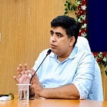 धान खरीदी की तैयारियों को लेकर कलेक्टर श्री कुणाल दुदावत की अध्यक्षता में समीक्षा बैठक