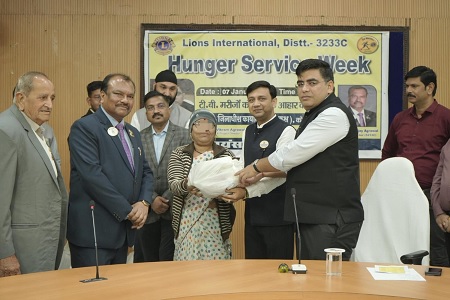 टीबी उन्मूलन की दिशा में जिला प्रशासन के अभियान में लॉयन्स क्लब की सहभागिता