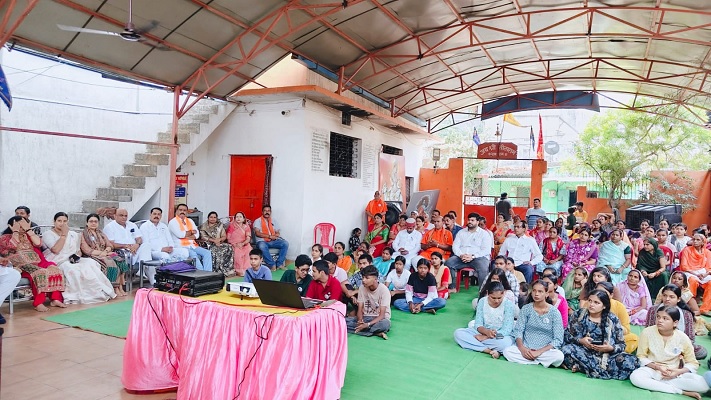 'मन की बात' में उमड़ा जनसैलाब, गोपाल मोदी के नेतृत्व में युवाओं और महिलाओं की ऐतिहासिक सहभागिता