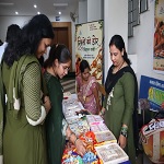 हुनर से आत्मनिर्भरता की नई पहचान, धान-चावल से बनी राखियों ने बटोरी खूब सराहना