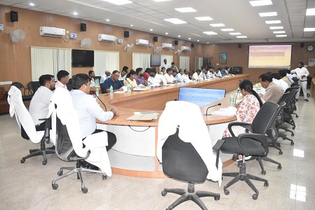 नगरीय क्षेत्रों में पेयजल आपूर्ति में नहीं होनी चाहिए लापरवाही, सभी निकाय रखें पूरी तैयारी : कलेक्टर