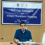 कलेक्टर श्री कुणाल दुदावत की अध्यक्षता में कौशल अंतर आकलन एवं भावी कार्यबल मानचित्रण रिपोर्ट पर हुई बैठक