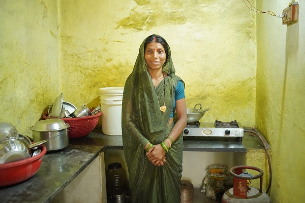धुएं से राहत, स्वास्थ्य की सुरक्षा—विष्णु भैया ने माताओं-बहनों का रखा ध्यान