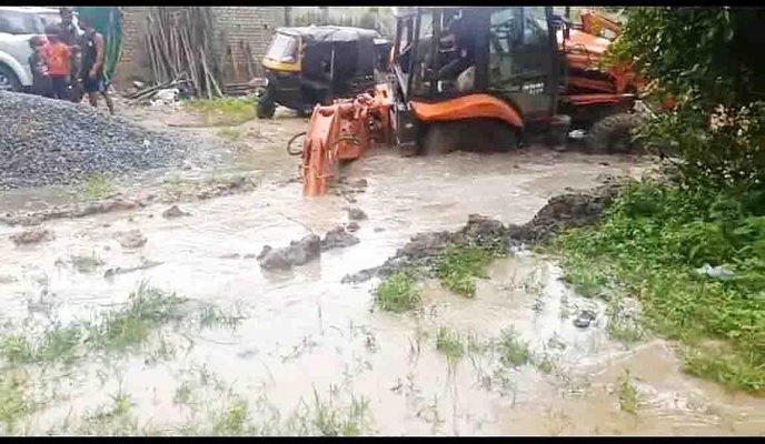 जलभराव का सतत जायजा व जल निकासी में जुटा रहा निगम अमला
