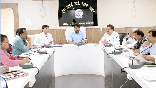 एलर्ट मोड पर करें मांग व शिकायतों से जुड़े आवेदनों का निराकरण - आयुक्त श्री आशुतोष पाण्डेय