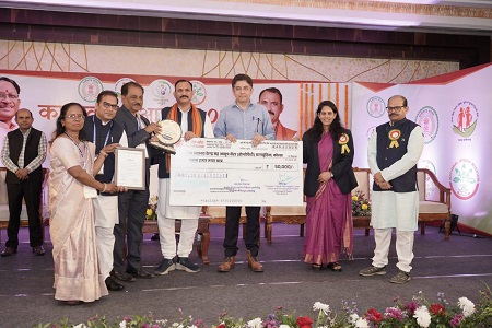 कायाकल्प आयुष राज्य स्तरीय पुरस्कार 2024 में आयुष जिला कोरबा को मिला प्रथम एवं द्वितीय स्थान