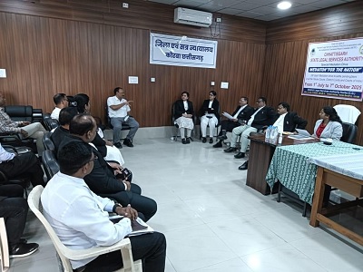 नेशनल लोक अदालत : जिला न्यायालय के न्यायिक अधिकारियों एवं बीमा कंपनी के साथ बैठक आयोजित