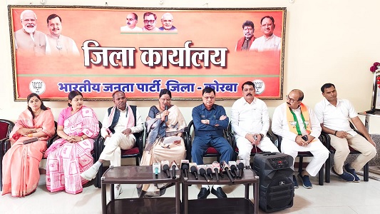 भाजपा का नारी शक्ति वंदन अधिनियम पर कांग्रेस पर तीखा हमला, कांग्रेस ने रोका महिलाओं का हक