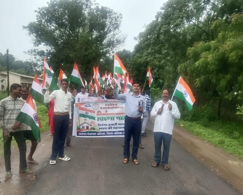  बरसते पानी में वनाँचल ग्राम कोरकोमा में निकली भव्य तिरंगा यात्रा, देशभक्ति का दिया सन्देश