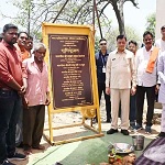 जोगियाडेरा पीपरापारा बस्ती में 90 लाख रू. से सड़क डामरीकरण कार्य प्रारंभ; उद्योग मंत्री ने किया भूमिपूजन