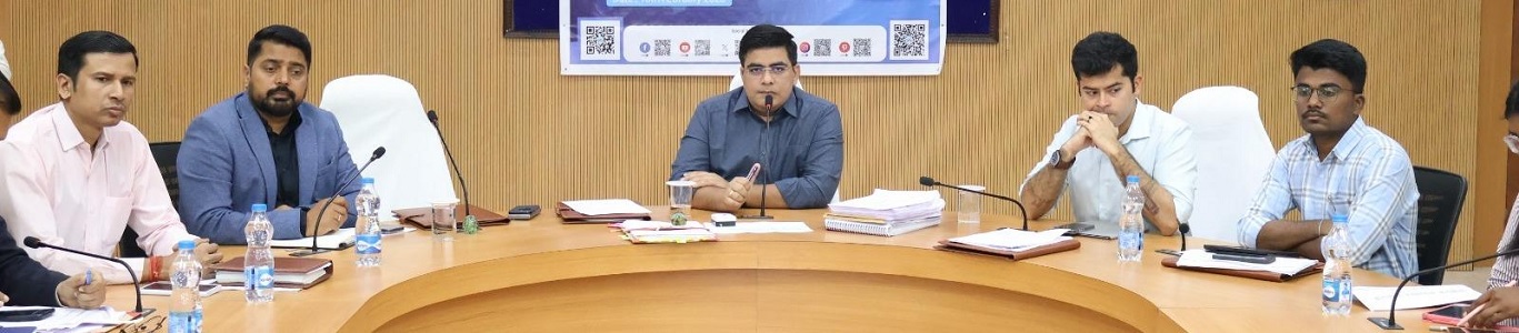 शासकीय कार्यालयों में आधार-बेस्ड ऑनलाइन अटेंडेंस अनिवार्य