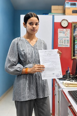 सेवा सेतु से आसान हुई शासकीय सेवाओं की राह, निधि सेन को एक सप्ताह में मिला निवास प्रमाण पत्र