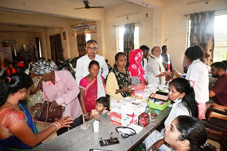 स्वास्थ परीक्षण शिविर में बालको, दर्री, सर्वमंगला जोन के सफाई मित्रों, स्वच्छता दीदियों का हुआ स्वास्थ परीक्षण