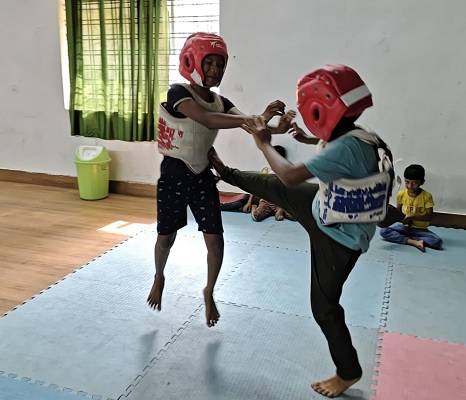 ग्रीष्मकालीन खेल शिविर के तहत एचटीपीएस के सीनियर क्लब में ताइक्वांडो का प्रशिक्षण शुरू