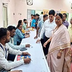 महापौर ने कोरबा जोन में आयोजित स्वनिधि महोत्सव शिविर का किया निरीक्षण