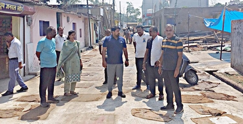 शत प्रतिशत घरों से हो कचरा कलेक्शन, बरसात से पूर्व नाला नालियों की सफाई का कार्य पूरा करें - आयुक्त