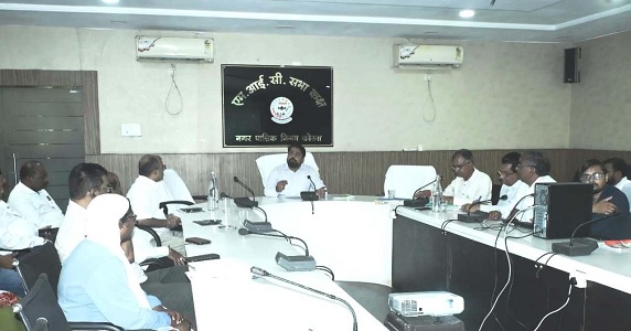 वल्क वेस्ट जनरेटरों को अपने यहाॅं उत्सर्जित कचरे के उचित प्रबंधन की जवाबदारी स्वयं की : आयुक्त