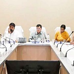 प्रगतिरत विकास कार्यो को समय पर पूर्ण करें, अप्रारंभ कार्यो को शीघ्र प्रारंभ करायें - उद्योग मंत्री श्री देवांगन