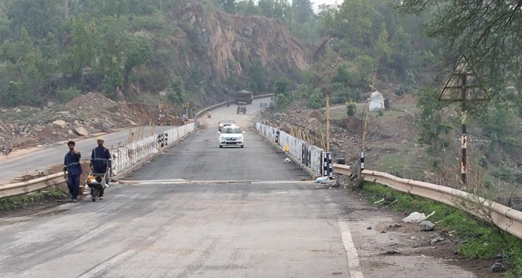 आवाजाही के लिए खुला तान नदी ब्रिज, रिकॉर्ड समय में पूरा किया गया मरम्मत कार्य
